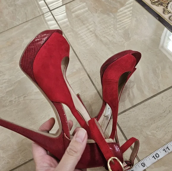 Nine West Red Heels Size 5.5 - Picture 7 of 13